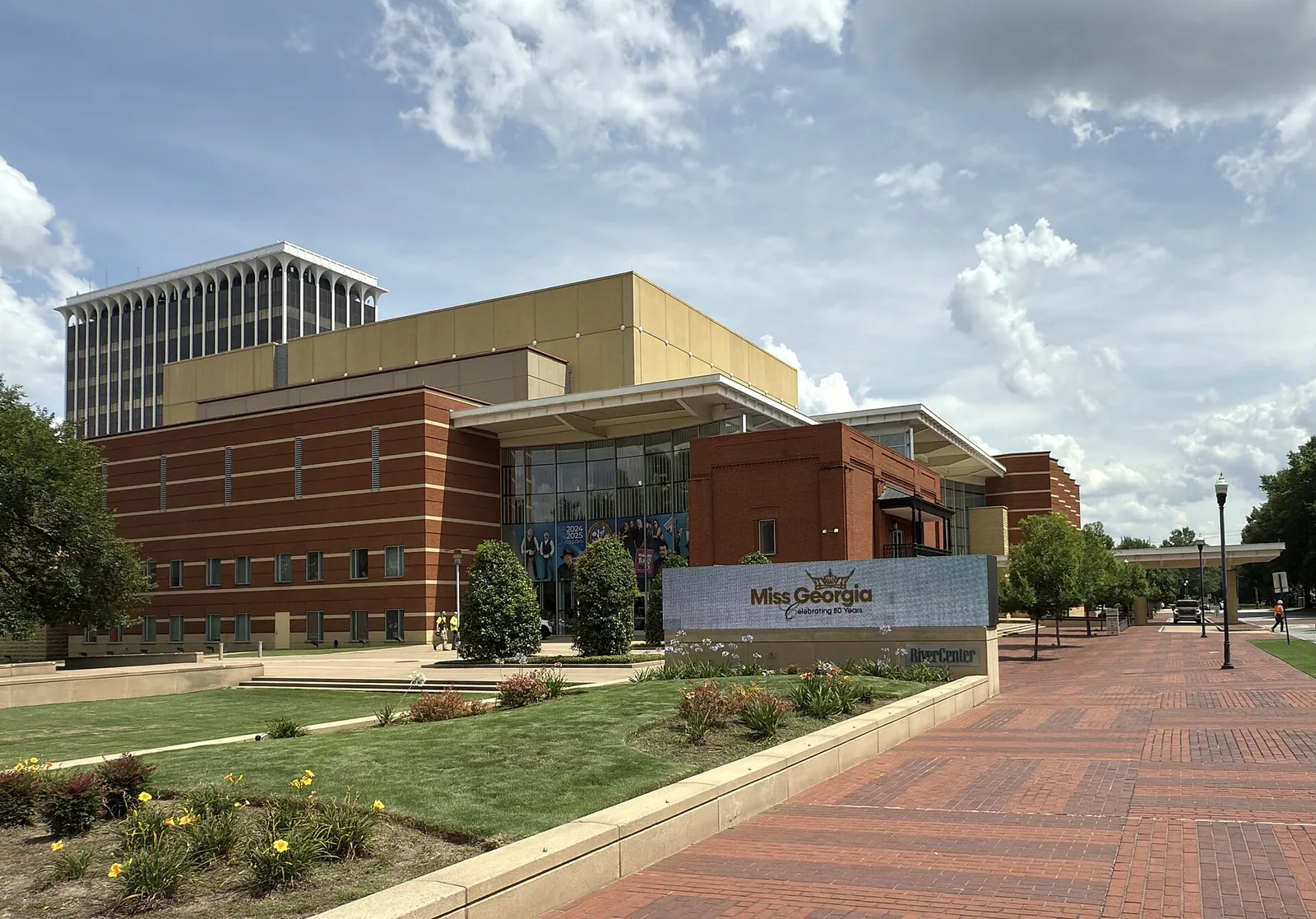 The RiverCenter for the Performing Arts on Broadway in Uptown Columbus, home of the Columbus Ballet's Nutcracker.