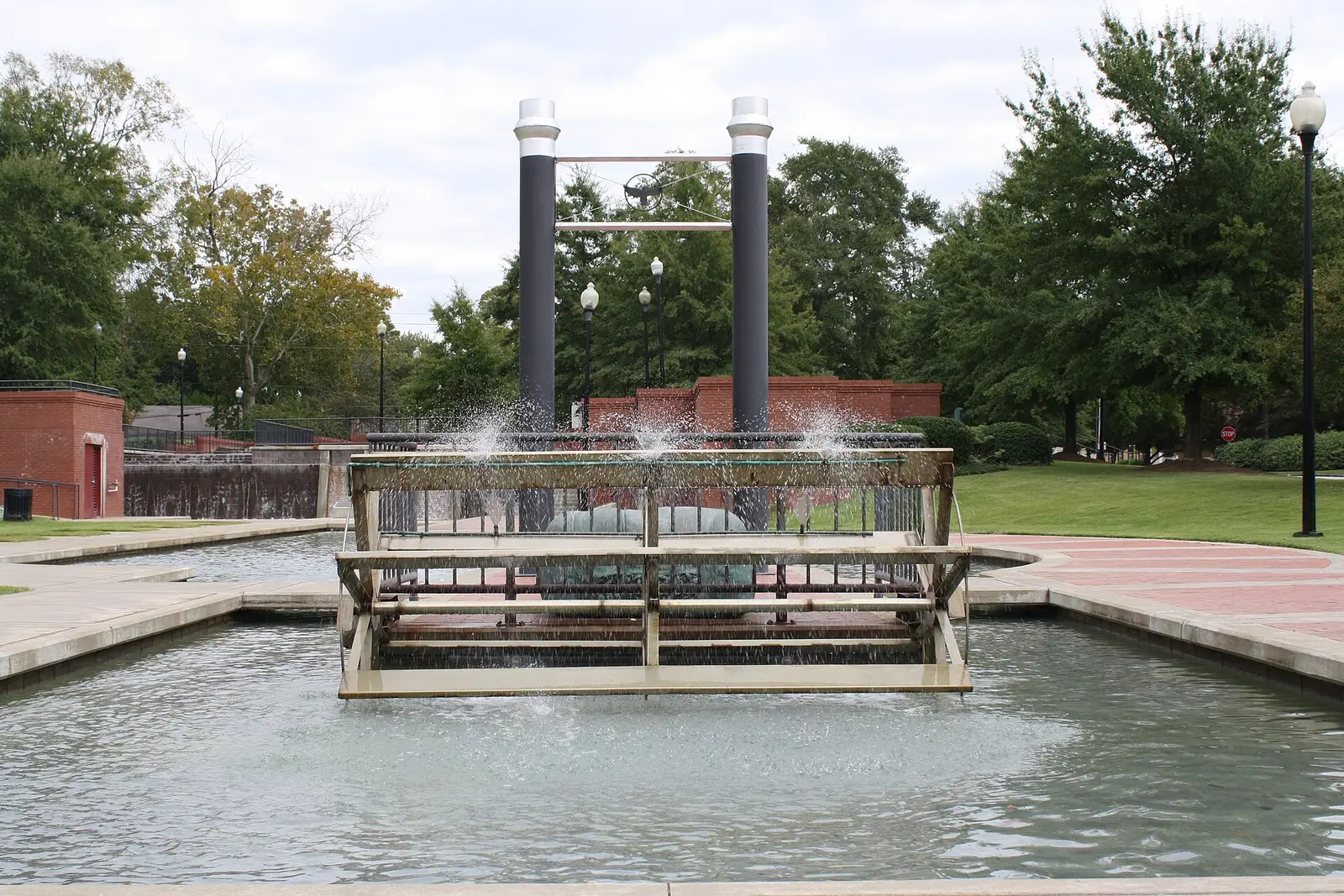 The paddle wheel fountain in Heritage Park in Columbus.